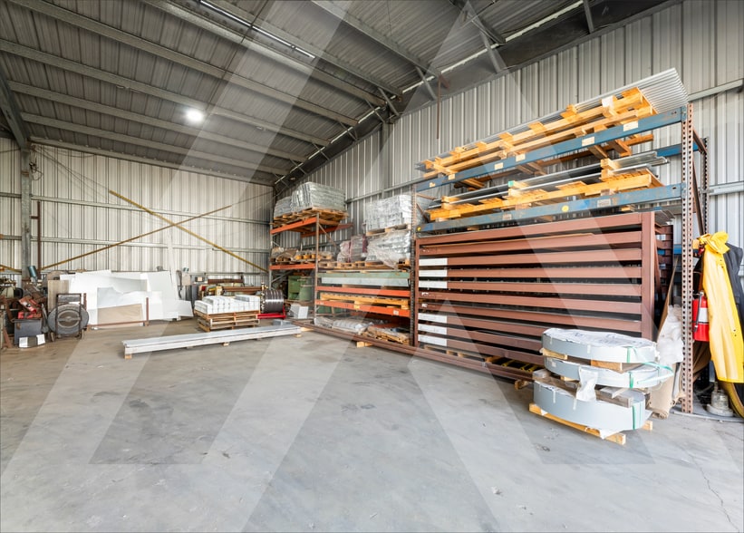 More Photos Of 8401 W Monroe Rd, Houston Warehouse For Lease