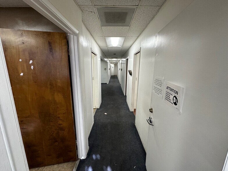 More Photos Of 2047 W Manchester Ave, Los Angeles Medical For Sale