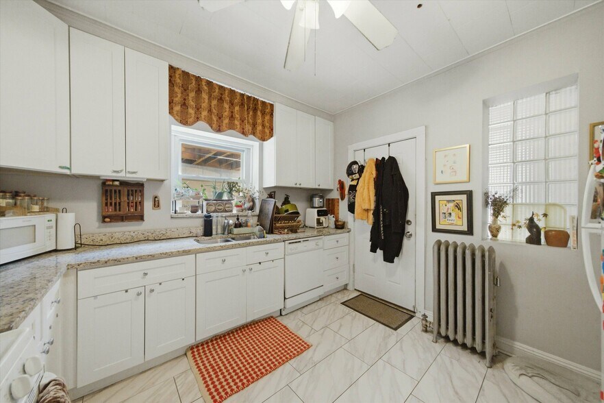 More Photos Of 3605-3607 W Palmer St, Chicago Apartments For Sale