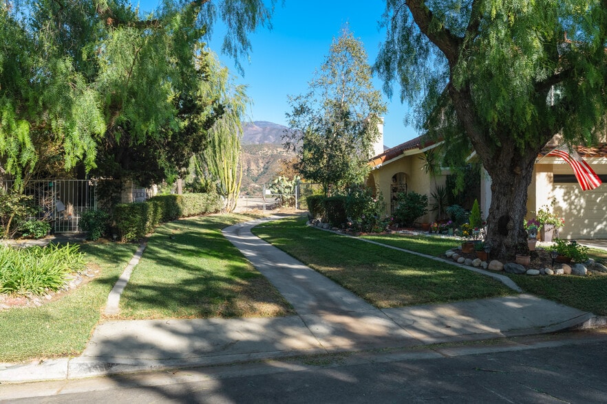 More Photos Of 19121 El Toro Rd, Silverado Office Residential For Sale