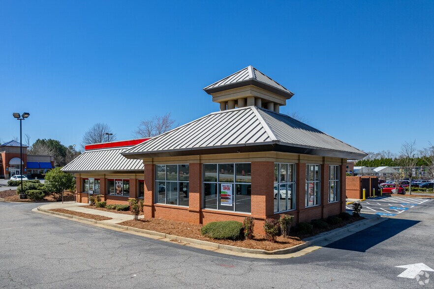 More Photos Of 890 N Main St, Alpharetta Fast Food For Lease