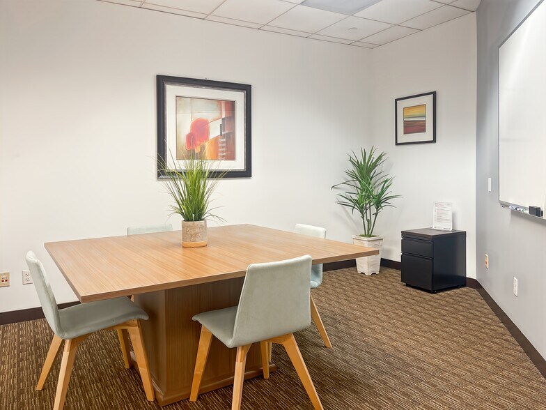 More Photos Of 2033 Gateway Pl, San Jose Coworking Space