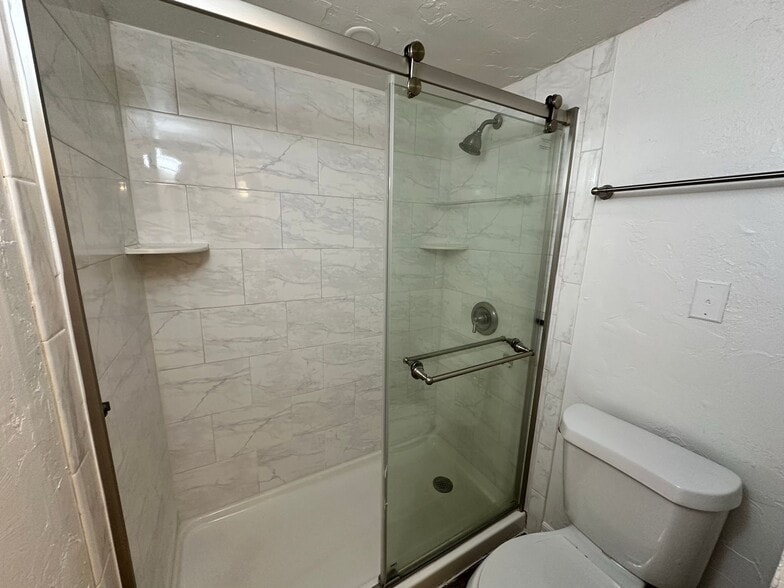 More Photos Of 700-710 NW 17th St, Oklahoma City Apartments For Sale
