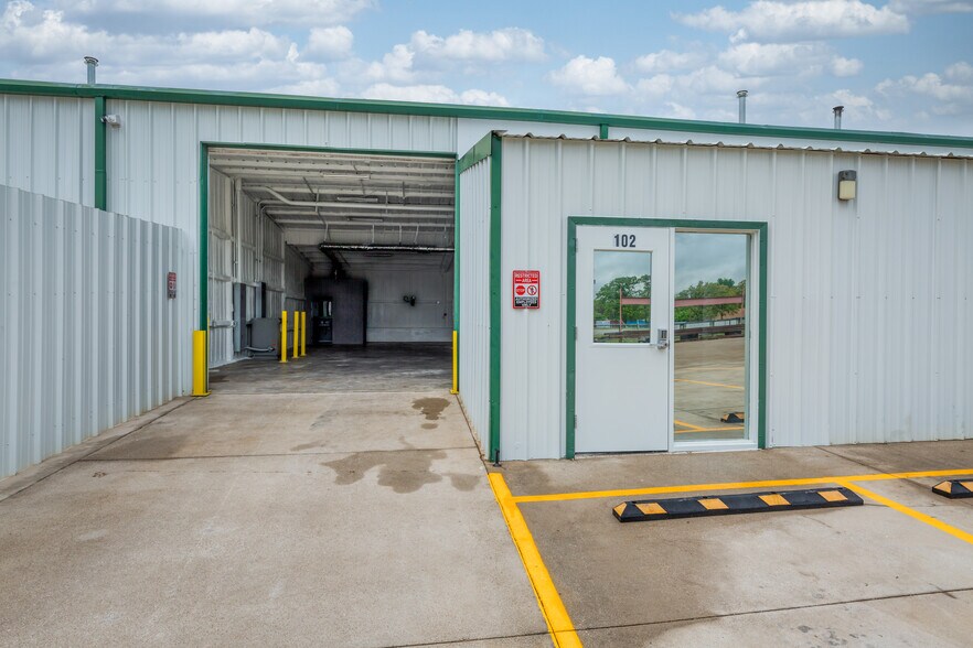More Photos Of 3100 E Highway 199, Springtown Warehouse For Lease