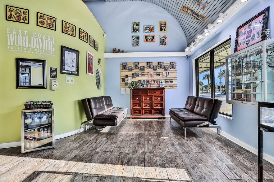 More Photos Of 416-424 3rd St S, Jacksonville Beach Loft Creative Space For Lease