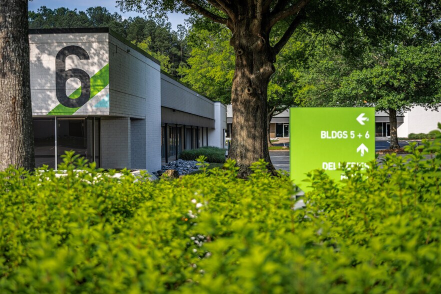 More Photos Of 8601 Dunwoody Pl, Sandy Springs Unknown For Lease