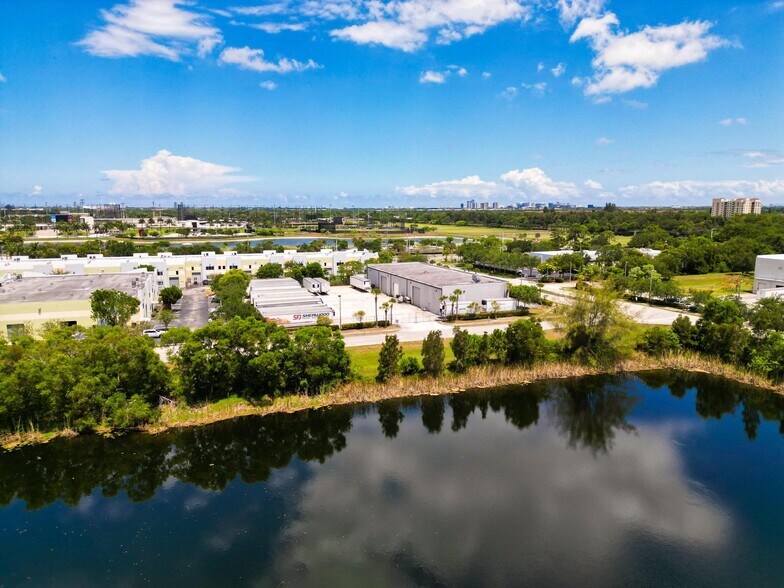 More Photos Of 5205 Tylerlakes Blvd, West Palm Beach Warehouse For Lease