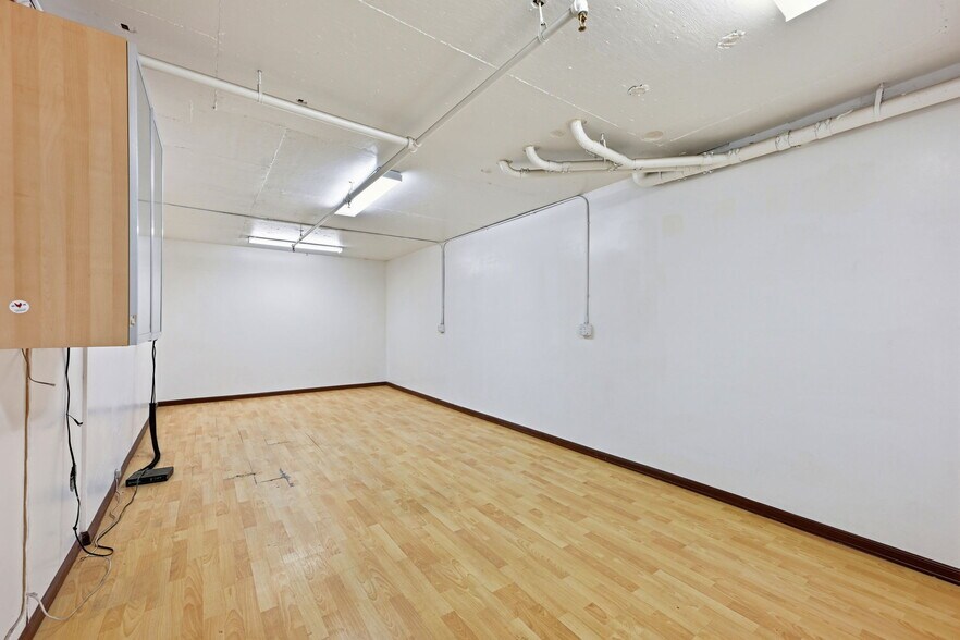 More Photos Of 3112 California Street S, San Francisco General Retail For Sale