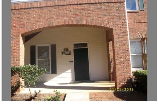 More Photos Of 590 W Crossville Rd, Roswell Coworking Space