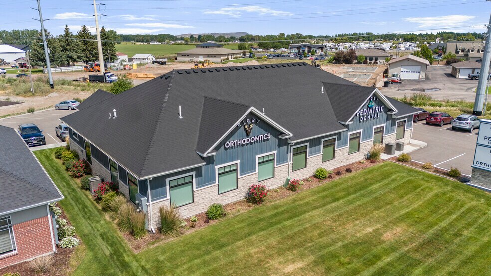 More Photos Of 688 Rigby Lake Dr, Rigby Healthcare For Sale