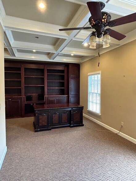 More Photos Of 10888 Crabapple Rd, Roswell Loft Creative Space For Lease