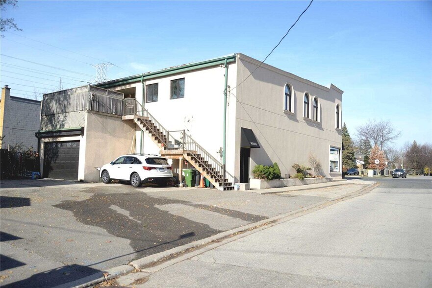 More Photos Of 3845 Bloor St W, Toronto Freestanding For Sale