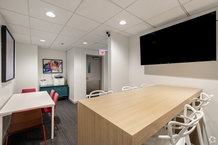 More Photos Of 420 E Ohio St, Chicago Apartments For Sale