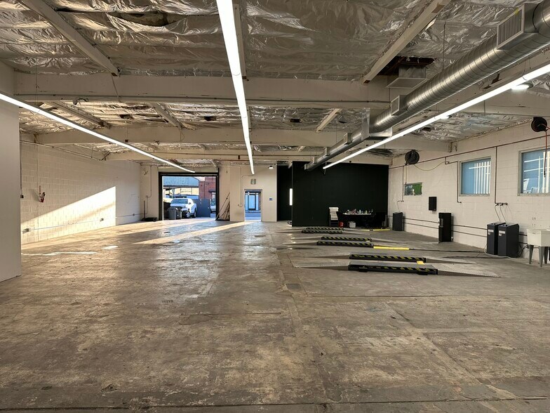 More Photos Of 1160 N Las Palmas Ave, Los Angeles Loft Creative Space For Lease