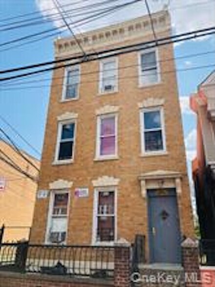 Primary Photo Of 764 E 213th St, Bronx Apartments For Sale