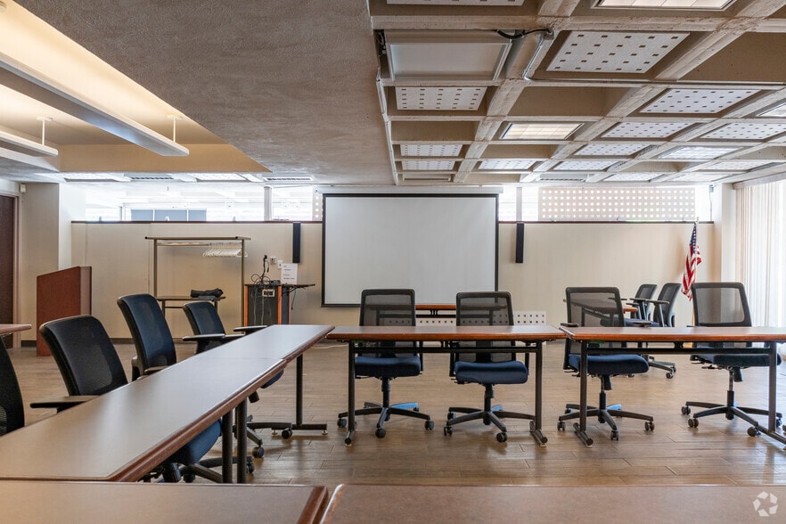 More Photos Of 1500 Grant St, Denver Office For Lease
