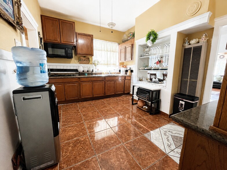 More Photos Of 515 Wilson Ave, Bakersfield Apartments For Sale