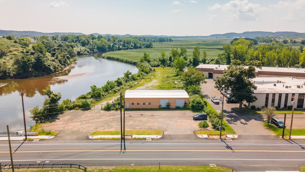 More Photos Of 349 Sackett Point Rd, North Haven Warehouse For Lease