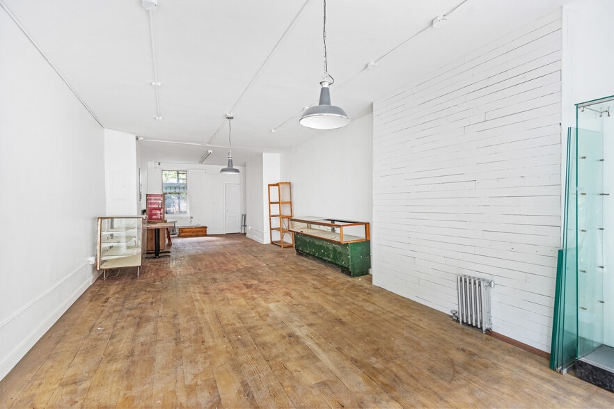 More Photos Of 46 Carmine St, New York Storefront Retail Residential For Sale