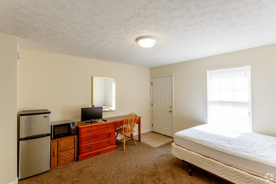 More Photos Of 1238 Sloan St, Murfreesboro Apartments For Sale