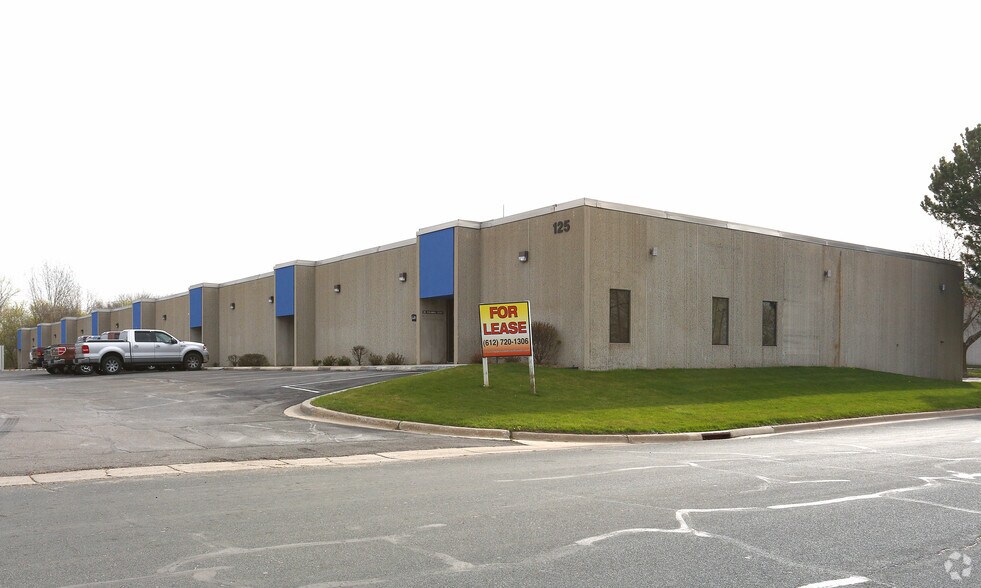 Primary Photo Of 125 Columbia Ct N, Chaska Light Manufacturing For Lease