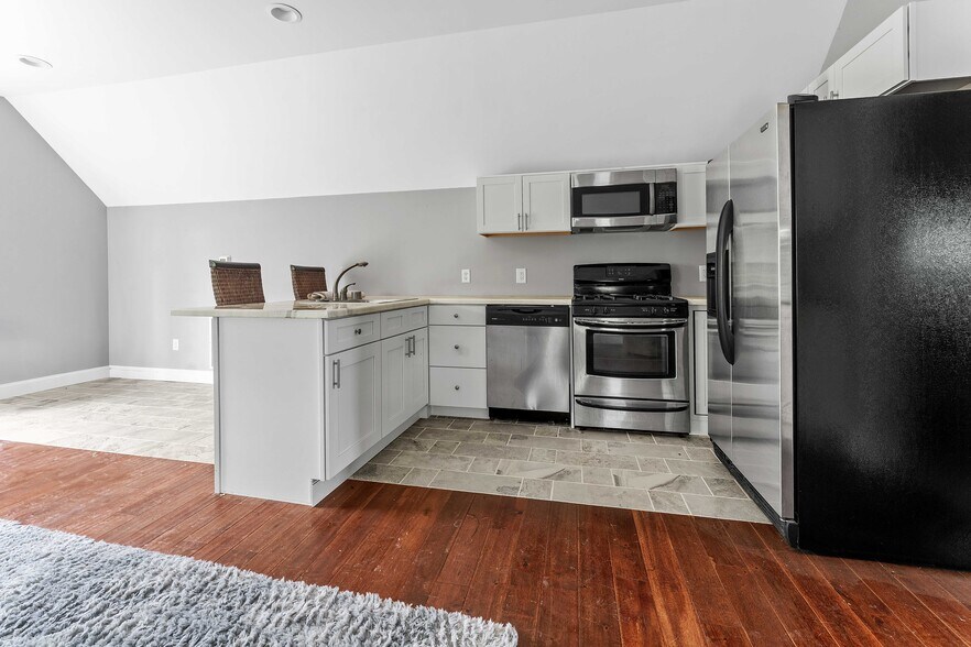 More Photos Of 429 Fairchance Rd., Morgantown Warehouse For Lease