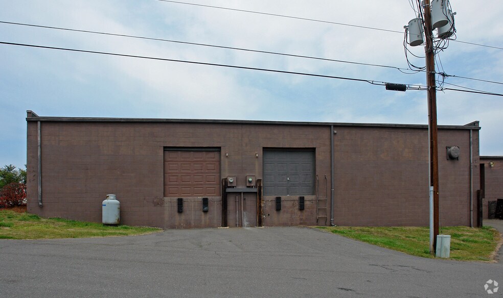 More Photos Of 6350 Cephis Dr, Clemmons Unknown For Lease