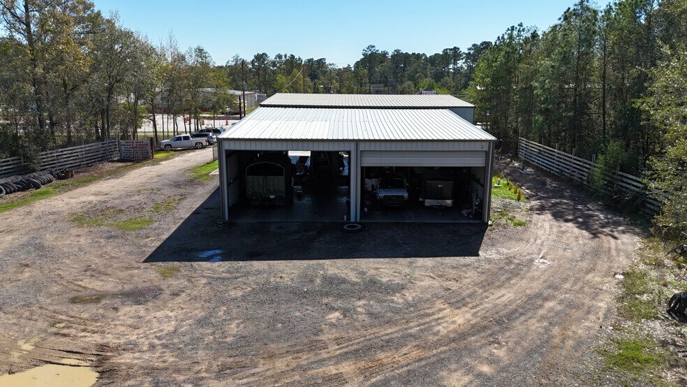 More Photos Of 13121 Highway 105 E, Cut And Shoot Industrial For Sale