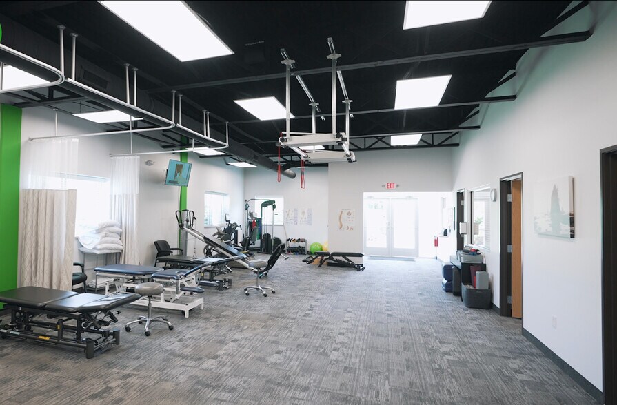 More Photos Of 3297 Five Points Dr, Auburn Hills Office For Sale
