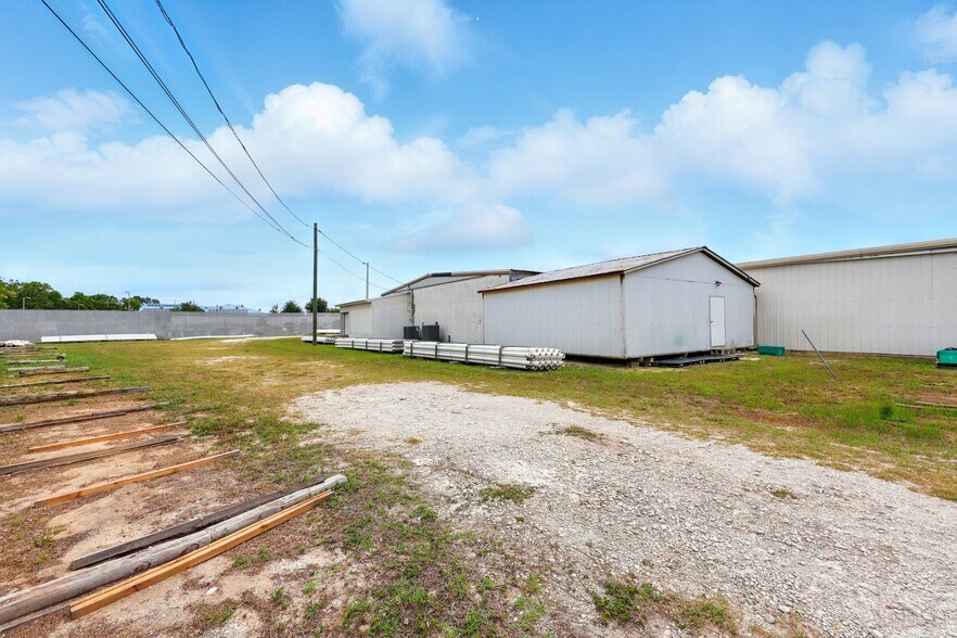 More Photos Of 110 N State Road 19, Palatka Auto Repair For Sale