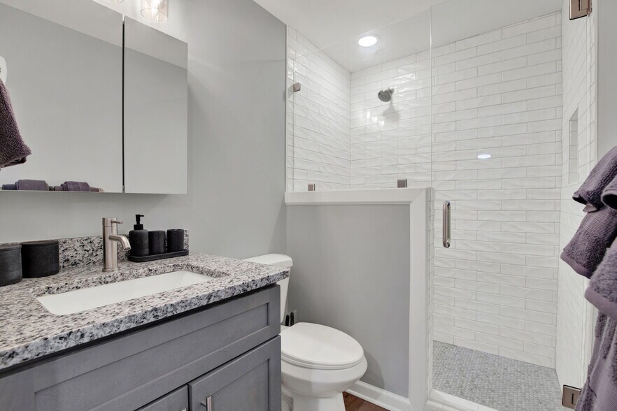 More Photos Of 733 W 52nd St, Savannah Apartments For Sale