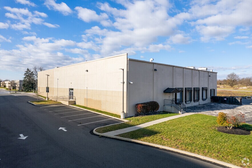 More Photos Of 1000 Forge Ave, Norristown Distribution For Lease