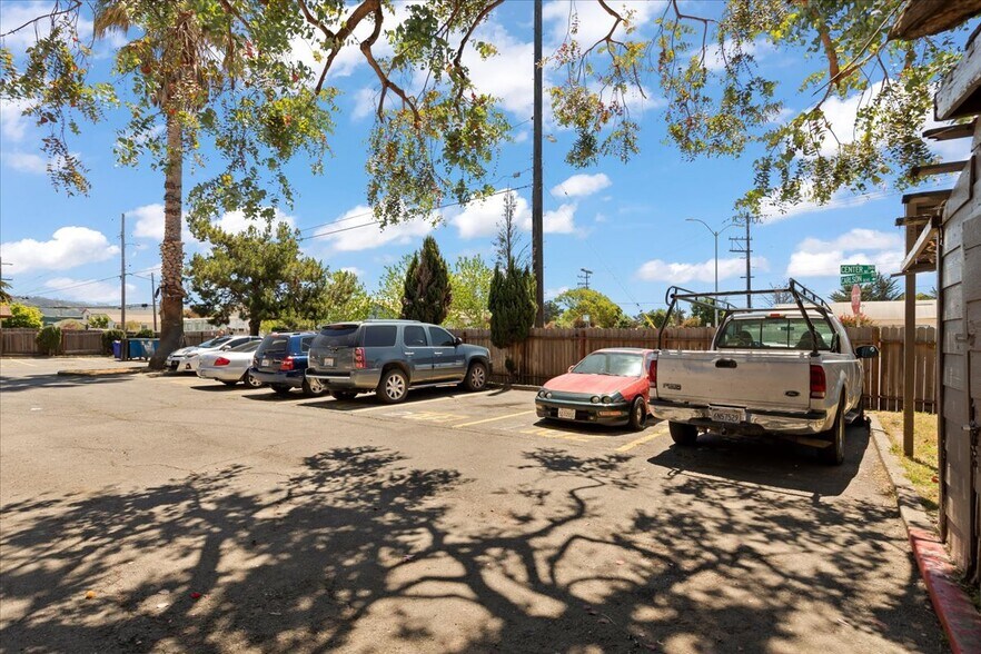 More Photos Of 2520 Ohio Ave, Richmond Apartments For Sale