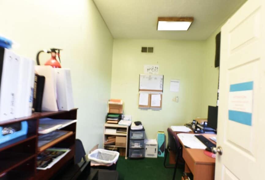 More Photos Of 4121 Minnesota Ave NE, Washington Storefront Retail Office For Sale