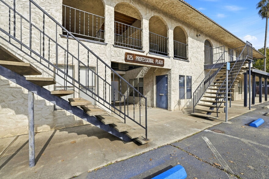 More Photos Of 825 9th St, Marysville Medical For Sale