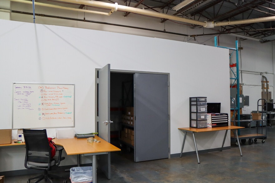 More Photos Of 85 River Rock Dr, Buffalo Office For Lease