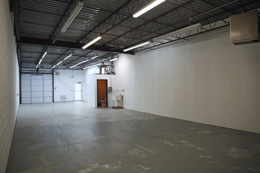 More Photos Of 4764 Hammermill Rd, Tucker Light Distribution For Lease