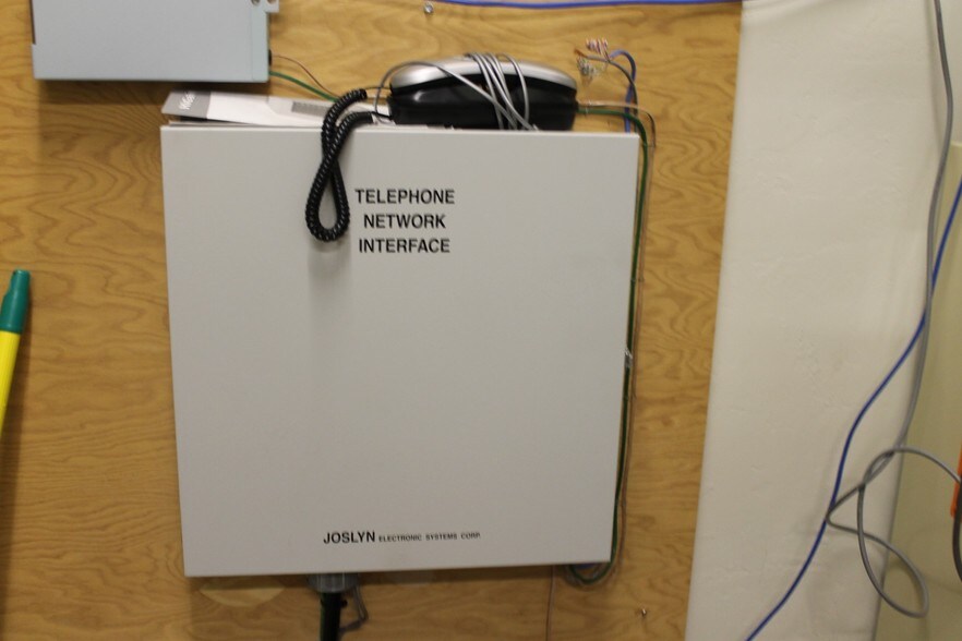 More Photos Of 2848 Memorial Dr, Two Rivers Medical For Lease