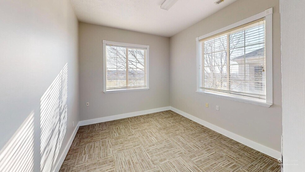 More Photos Of 11075 S State St, Sandy Office For Lease