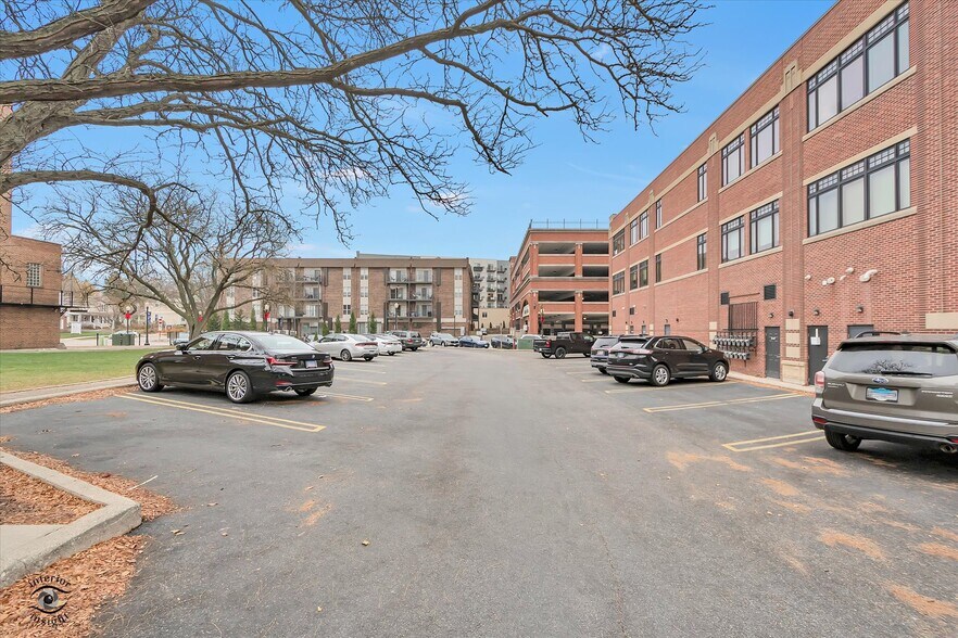 More Photos Of 5143-5151 Mochel Dr, Downers Grove Office For Sale