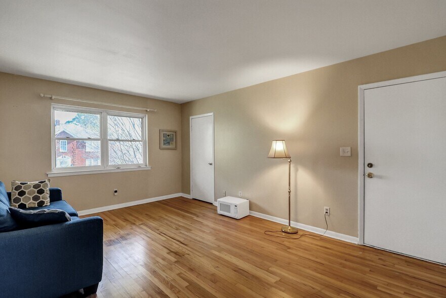 More Photos Of 601 E 53rd St, Savannah Apartments For Sale