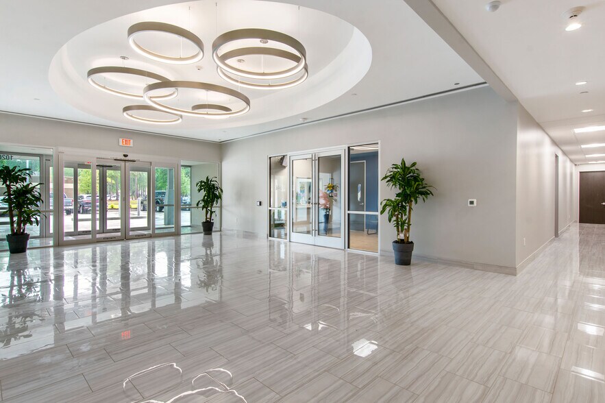 More Photos Of 1020 Riverwood Ct, Conroe Medical For Lease