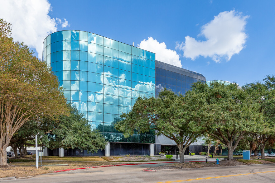 Primary Photo Of 1880 Dairy Ashford St, Houston Office For Sale