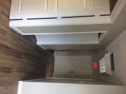 More Photos Of 13 Eagles Ct, Cartersville Flex For Lease
