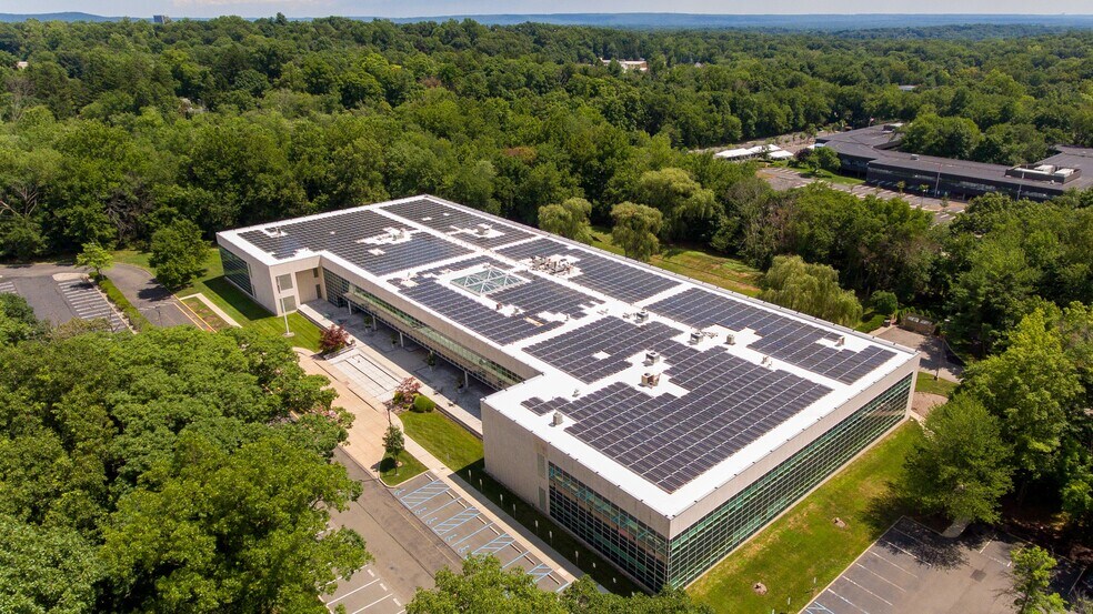 More Photos Of 5 Paragon Dr, Montvale Office For Lease