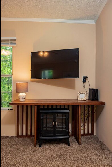 More Photos Of 84-86 Benson Rd, Travelers Rest Specialty For Sale