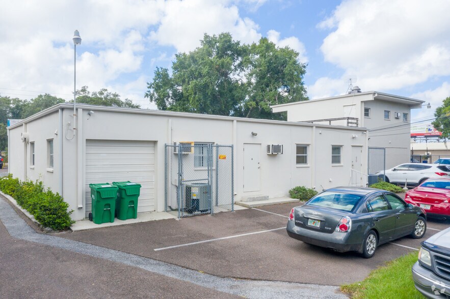 More Photos Of 4509 Bee Ridge Rd, Sarasota Medical For Sale