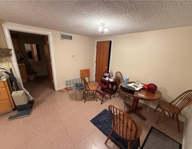 More Photos Of 825 N State Highway 121, Bonham Industrial For Sale