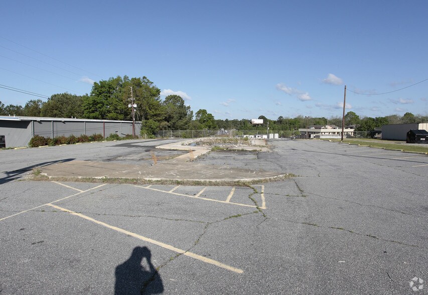 More Photos Of 5371 Veterans Pky, Columbus Land For Sale