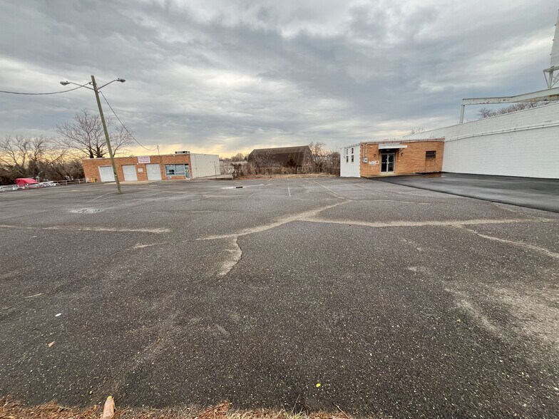 More Photos Of 7027 Route 38, Pennsauken Storefront Retail Office For Lease